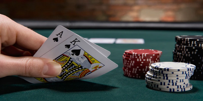 Tham gia vào quá nhiều ván bài là một thủ thuật không chọn lọc khi chơi poker